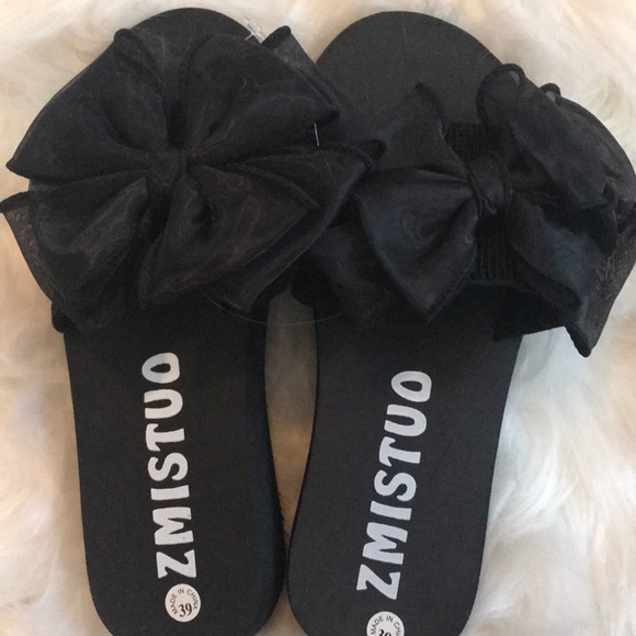 ZMISTUO Shoes - 🖤NWT BOW SANDALS🖤